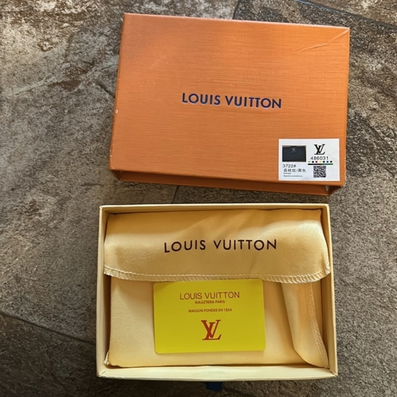 Louis Vuitton gift 🎁 box - Picture 3 of 3
